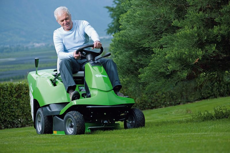 ЛУЧШИЕ садовые райдеры 2024 года ЛУЧШИЕ садовые райдеры 2024 года